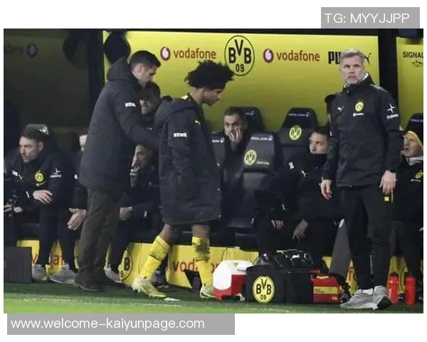 阿德耶米因不满换下遭多特处罚或将在明夏寻求转会离队