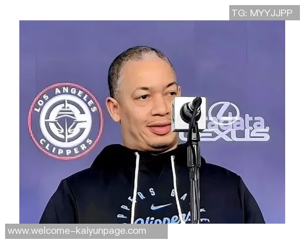 全明星单节狂砍31分小卡表现令卢指导欣喜球迷热情高涨